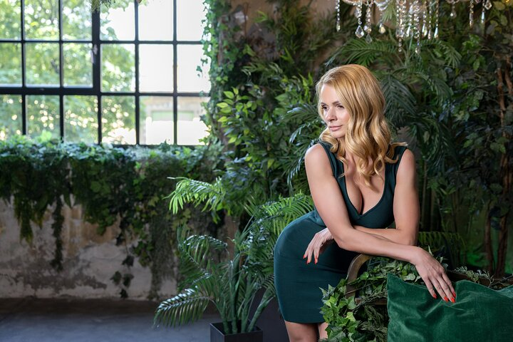 Budapest Boudoir Photo Shoot for Women in a Photo Studio - Photo 1 of 10