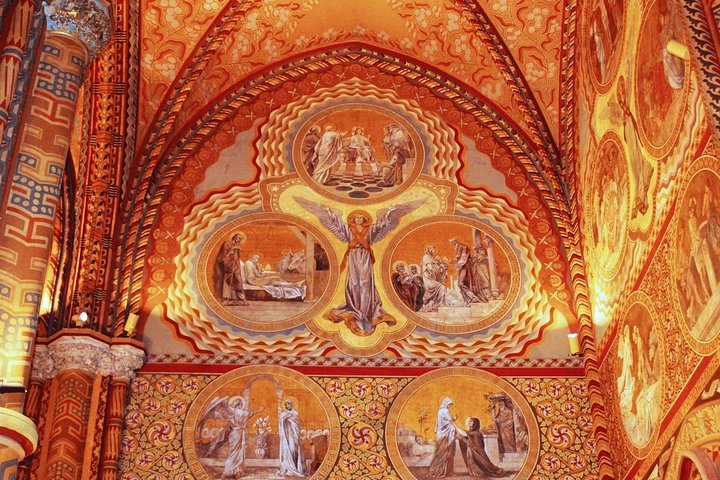 Castle District tour with Matthias Church Ticket & Cake & Coffee - Photo 1 of 10