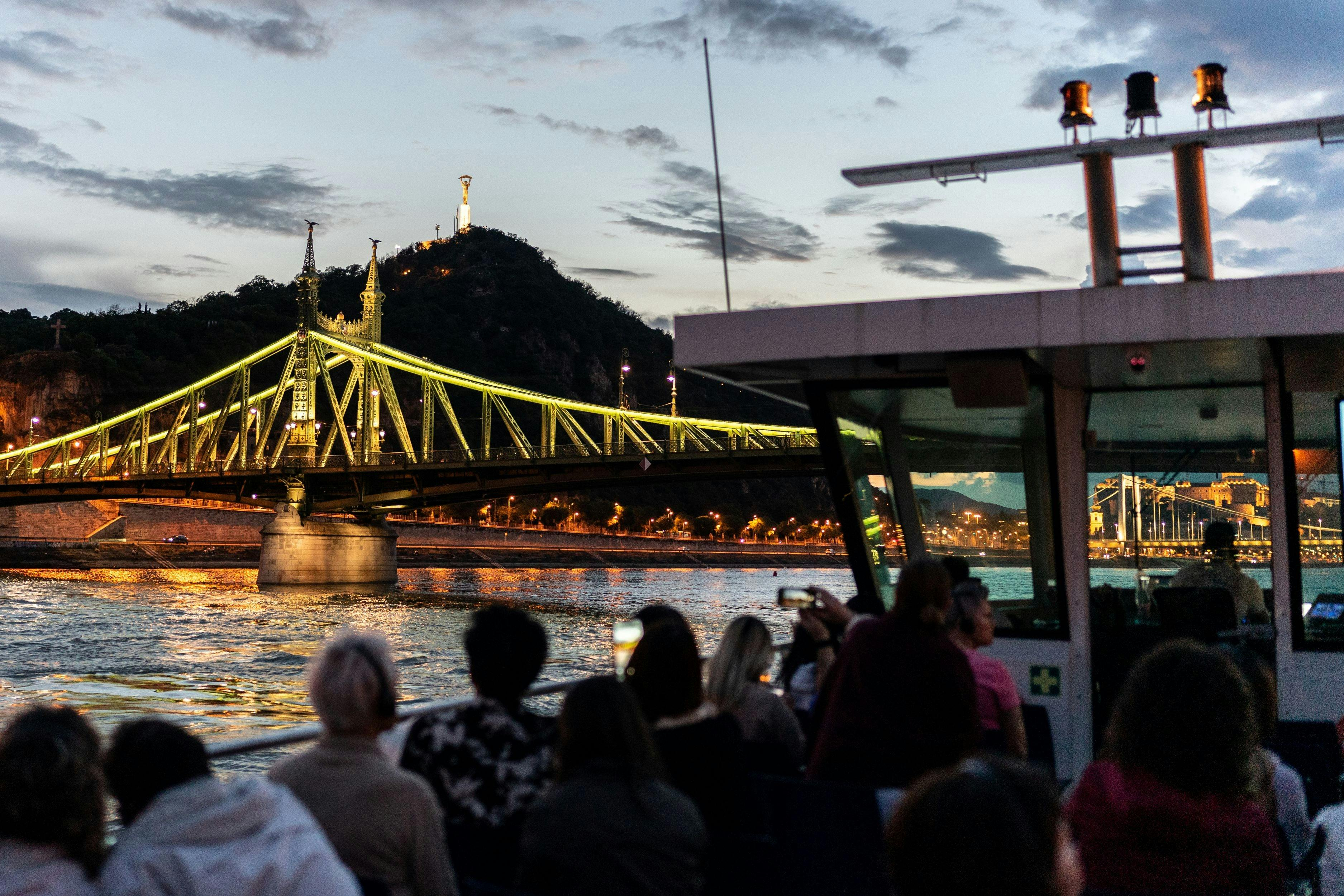 Budapest: Danube Evening Sightseeing Cruise + Audio Guide + 1 Drink - Photo 1 of 6