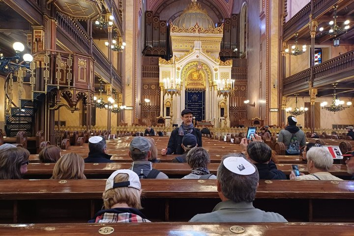 Budapest Dohany, Heroes', Rumbach synagogues & Jewish Ghetto Tour - Photo 1 of 25
