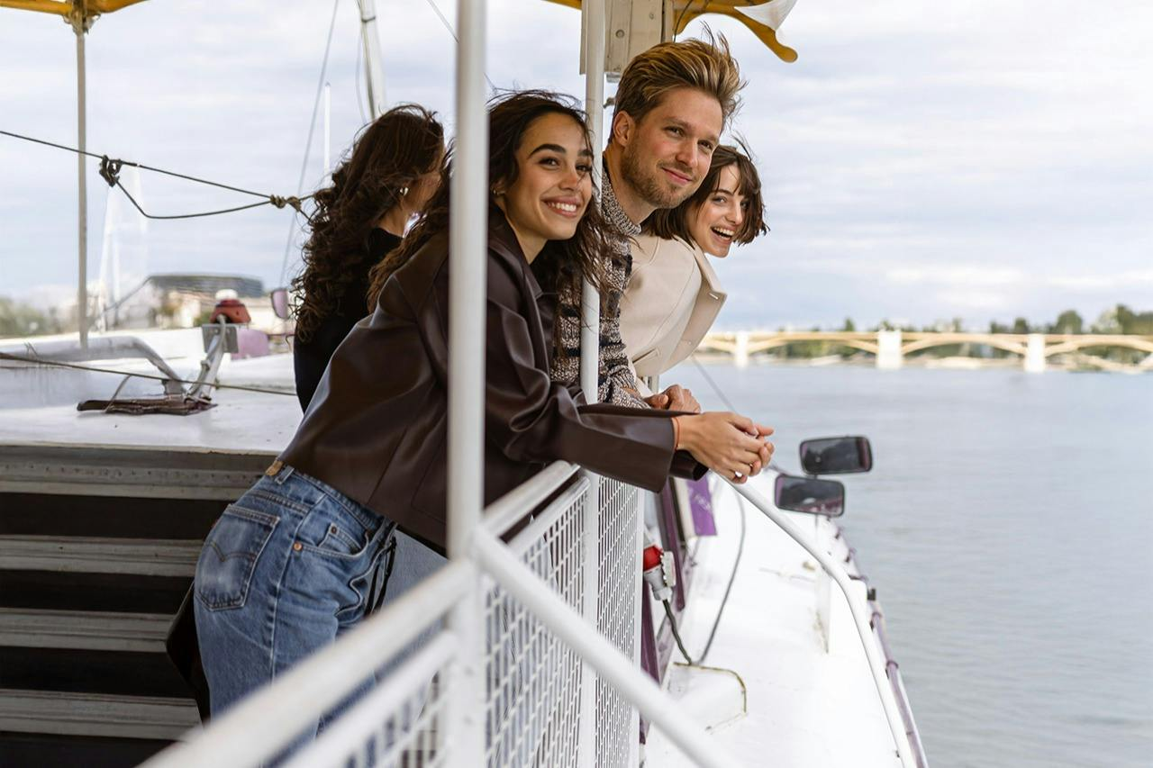 Budapest: Sightseeing Cruise From Pest - Photo 1 of 8