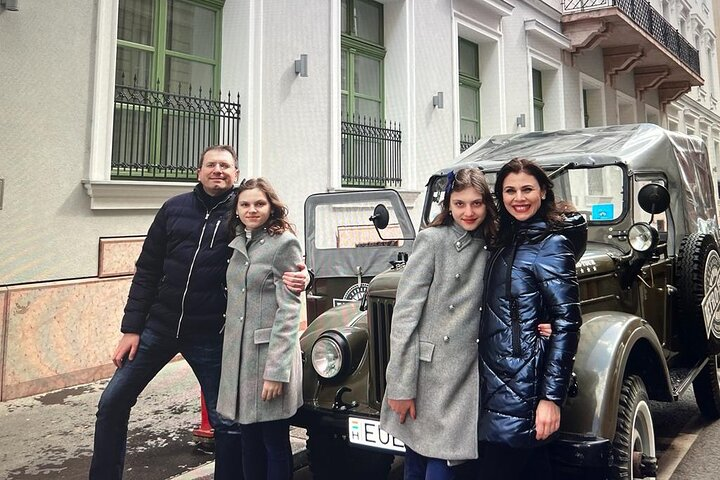 Castle district walk with legends - Photo 1 of 8