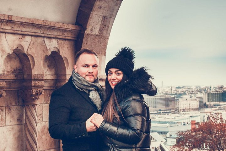 Private Photo Session with a Local Photographer in Budapest - Photo 1 of 10