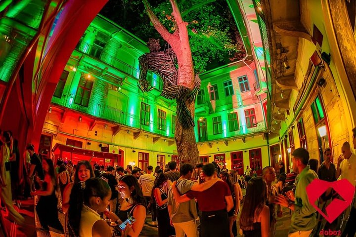 Budapest Ruin bars and guided pub hopping - Photo 1 of 6