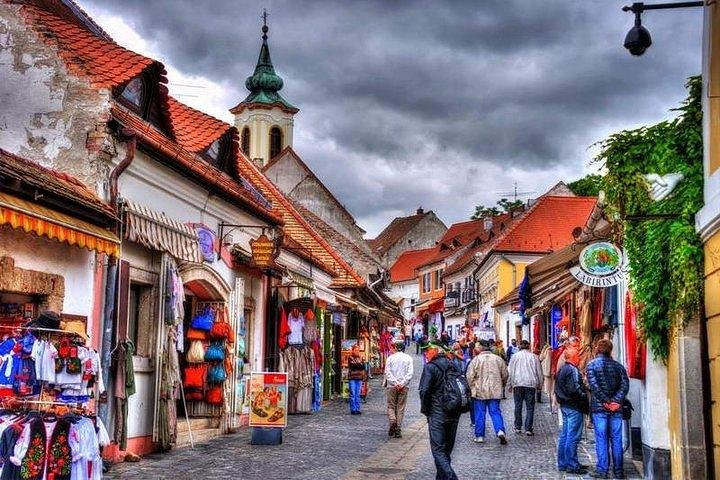 SzentEndre-SaintAndrew City Privately Shopping and Picturesque - Photo 1 of 10