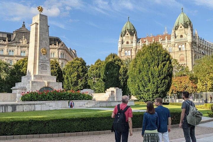 How was the past changed, Tour in Budapest Downtown - Photo 1 of 7