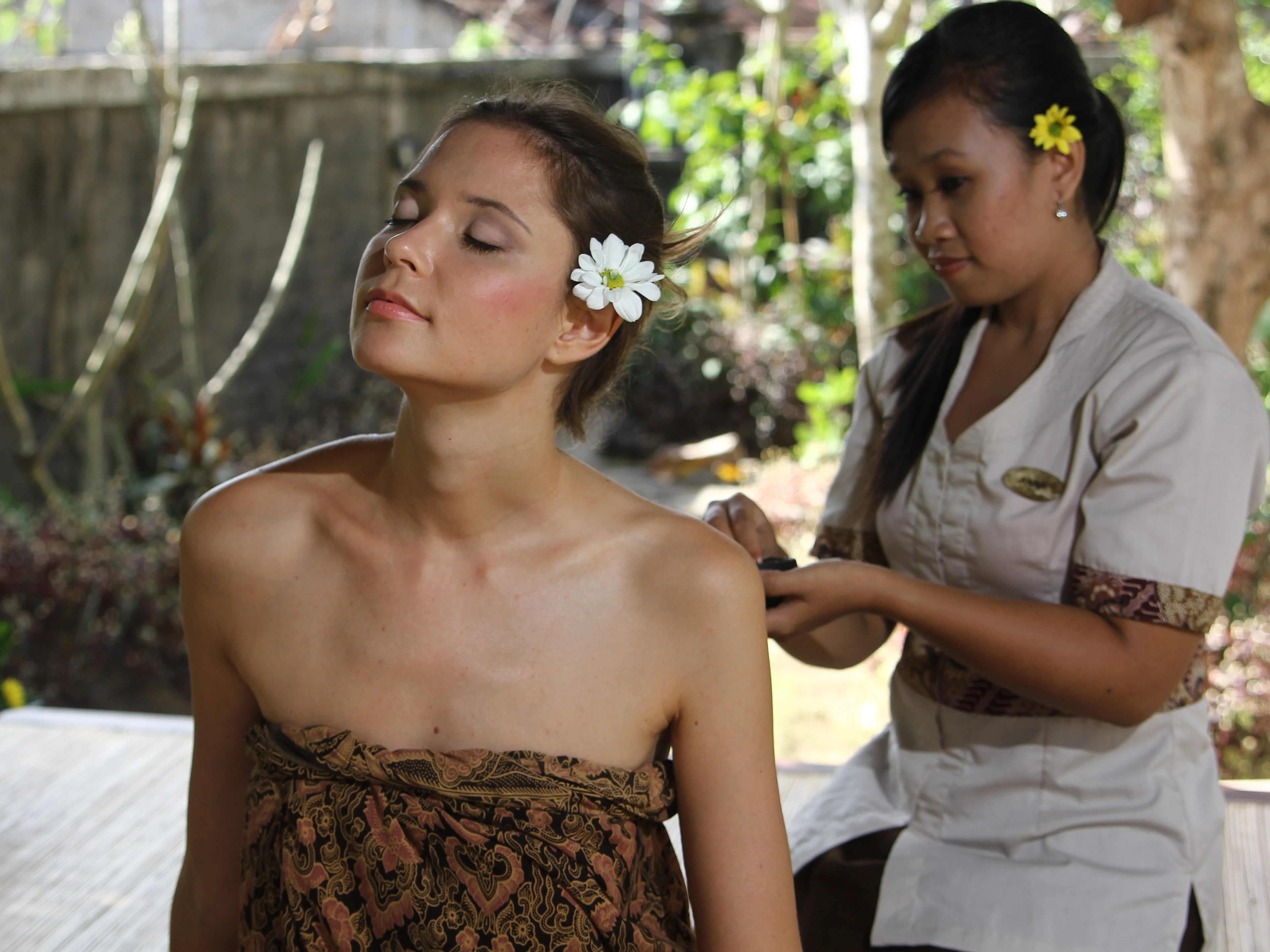 Experience rejuvenation at Ayutaya Spa Jimbaran Bali where soothing treatments amidst lush nature invite travelers to unwind and embrace tranquility in a serene Balinese setting.