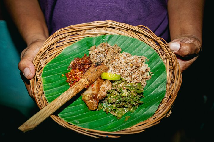 Get set for Bali's best street food food tour