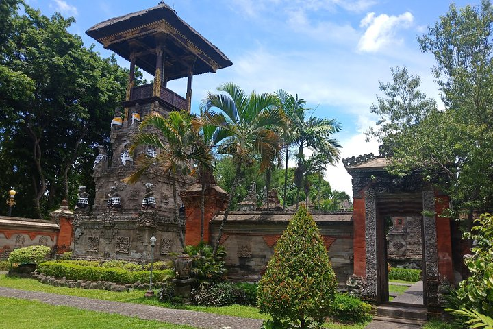 Denpasar City tour : Garuda Wisnu Kencana Statue & Uluwatu Temple - Photo 1 of 8