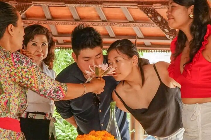 Bali Wellness Class: Coconut, Spices, and Traditional Flowers - Photo 1 of 13