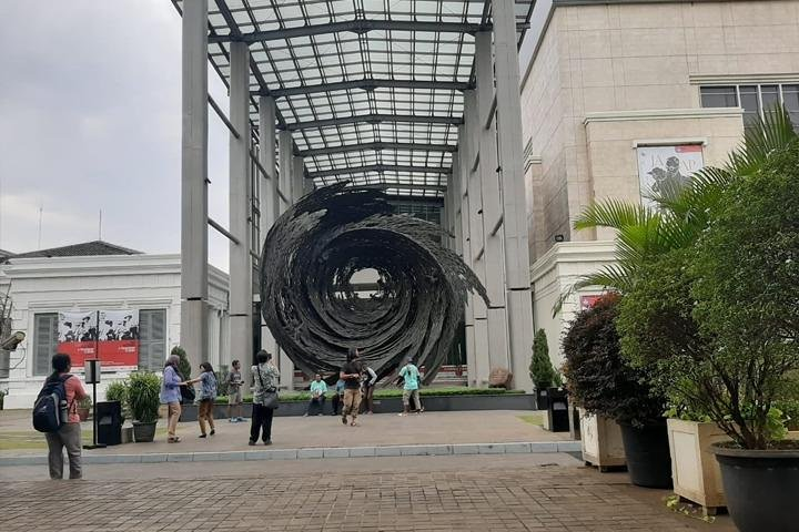 Customized Private Tour Jakarta With Lunch - Photo 1 of 8