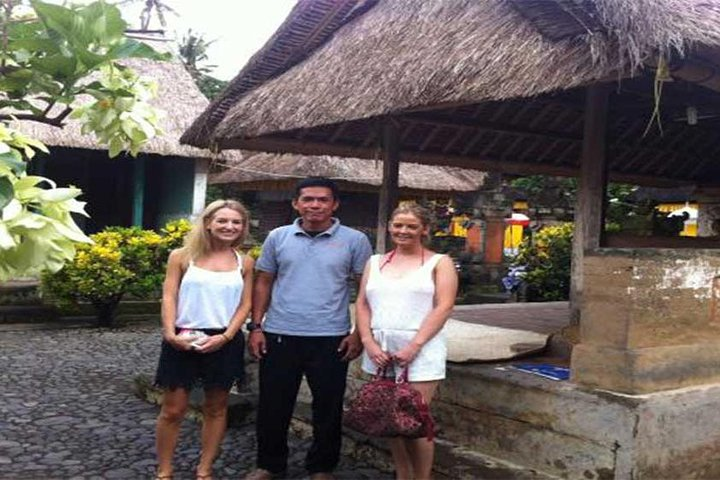 DayTour:Traditional House-Batuan-Tirta Empul- Ubud Rice field-Kintamani Volcano  - Photo 1 of 22