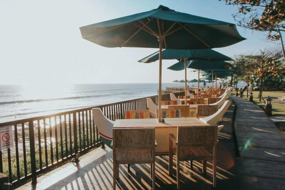 De Jukung Resto & Bar Dining Experience | Tanah Lot, Bali - Photo 1 of 9