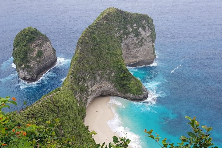 Discover West Part of Nusa Penida - Photo 1 of 6