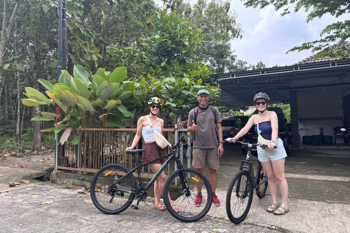 Yogyakarta: Cycling Tour, Pottery, Museum, Cultural Art And Lunch - Photo 1 of 23