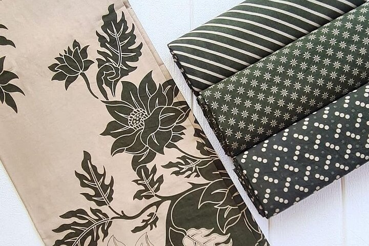 Full Day Private Batiks Class and Explore Miniature Park  - Photo 1 of 7