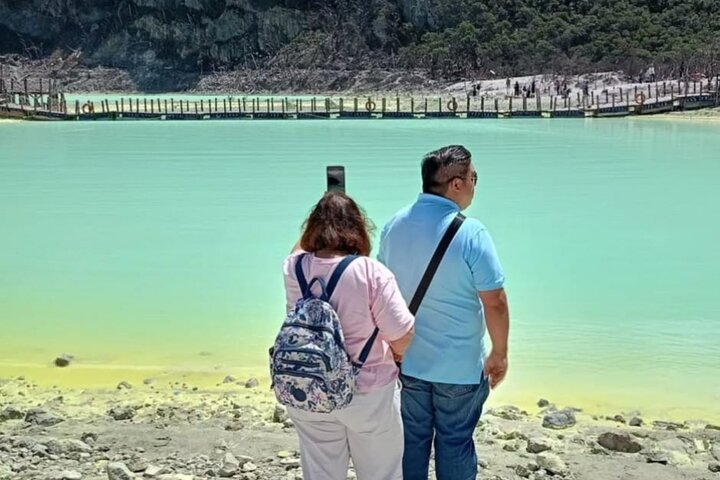 Bandung Ciwidey Highland:white Crater,suspension bridge,hotspring - Photo 1 of 14