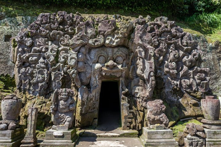 Bali Spiritual Cleansing & Ancient Balinese Heritage Experience - Photo 1 of 9