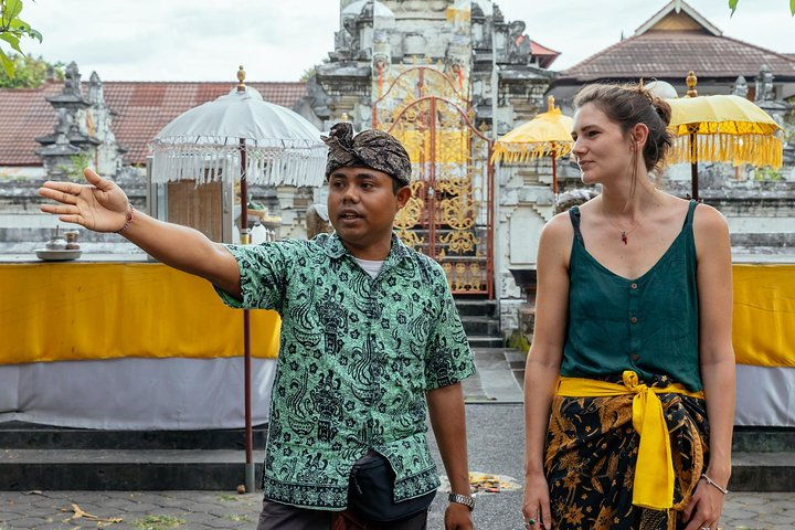 Enjoy Bali with a local host