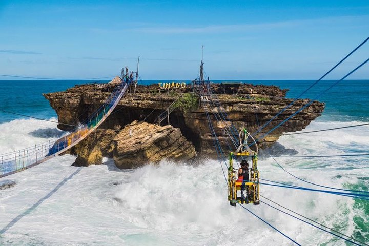 Incredible Timang beach and beautiful night at Pengger pine forest - Photo 1 of 4