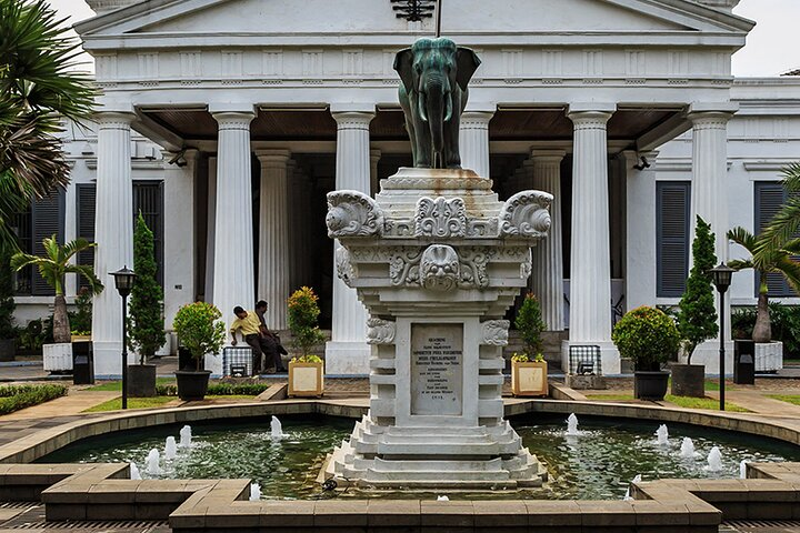 Jakarta City Center: A Self-Guided Audio Tour - Photo 1 of 6