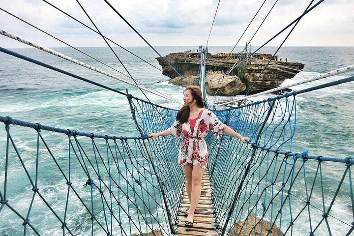 Amazing windy feeling by the Timang Island