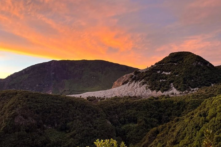 Papandayan Sunrise Trek & Dead Forest - Private Tour - Photo 1 of 25
