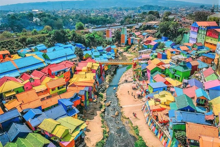 Malang Private Full-Day Rent Car with English Speaking Driver - Photo 1 of 6