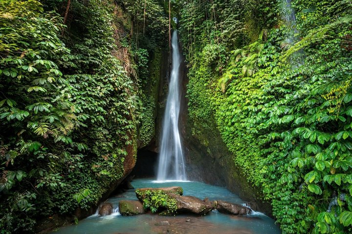 Most Beautiful Waterfall: Leke Leke & Banyumala - Photo 1 of 6