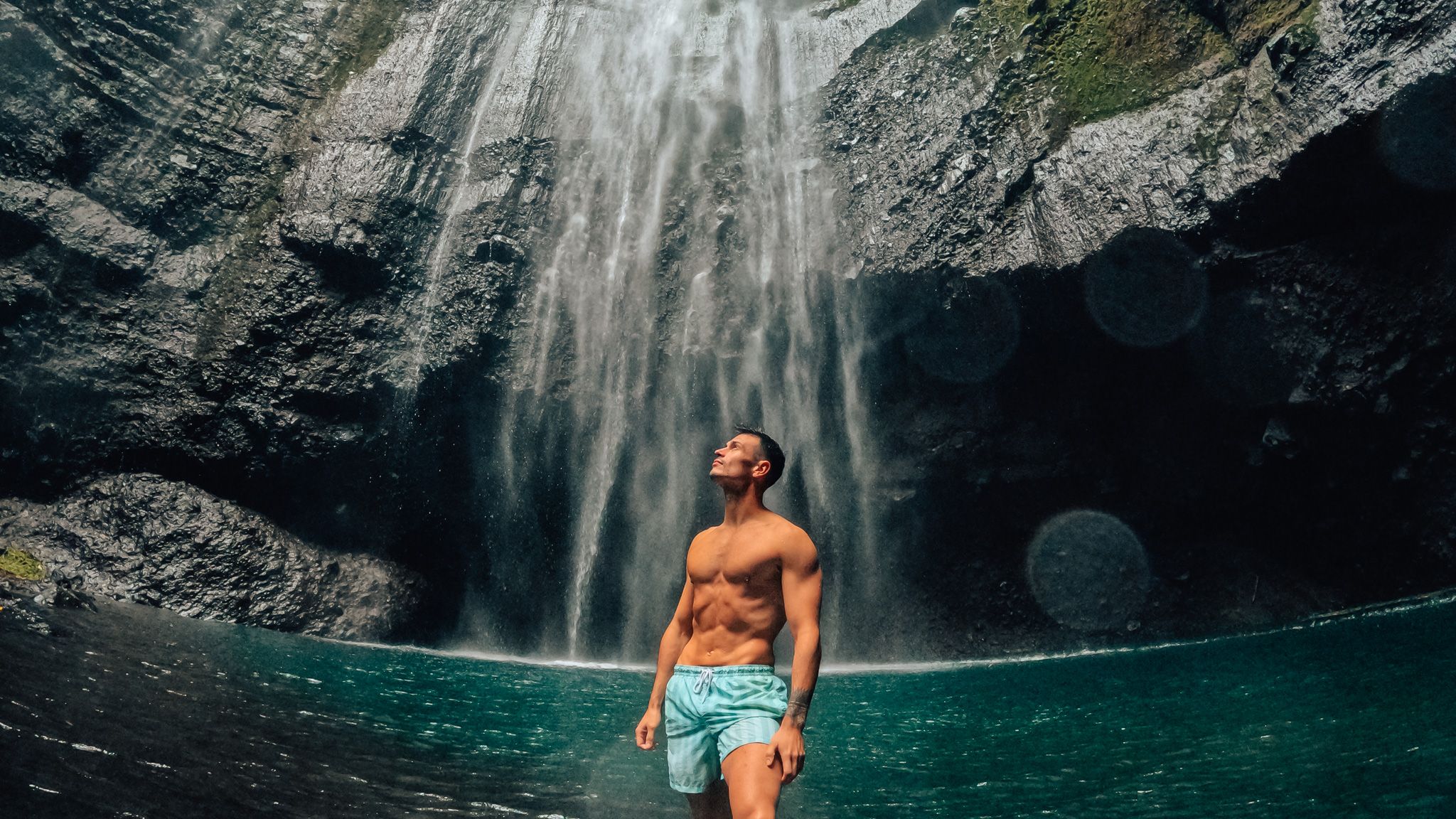 Wisata Sunrise Gunung Bromo dan Air Terjun Madakaripura - Photo 1 of 5