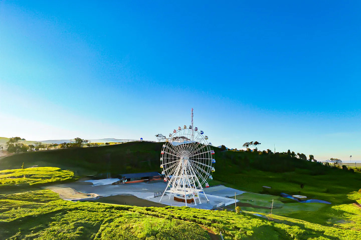 Nimo Eye - Photo 1 of 9