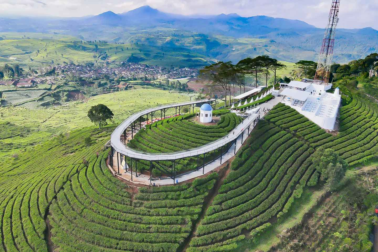 Nimo Highland - Photo 1 of 7