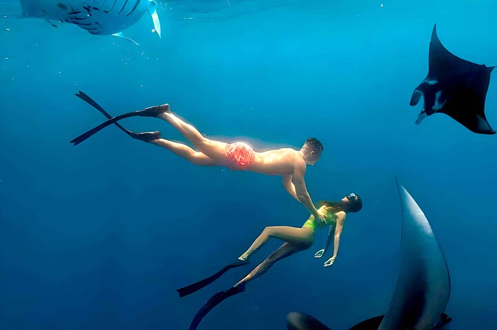 Nusa Penida Snorkeling and Uluwatu Sunset Tour with Dinner Packages