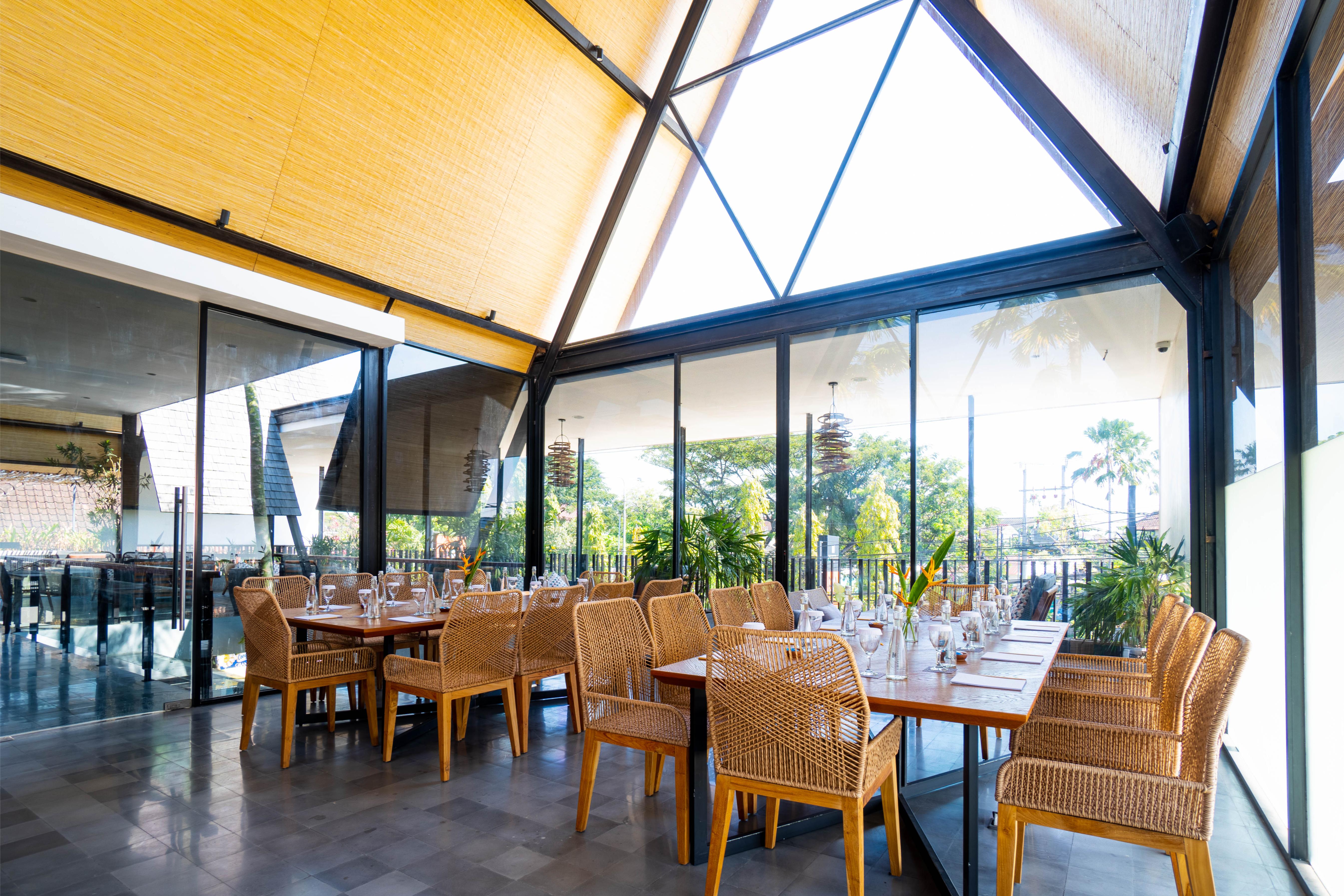 Experience the perfect blend of indoor and outdoor dining at Paed Thai Restaurant where stylish design meets the delightful taste of authentic Thai dishes in Canggu and Sanur.