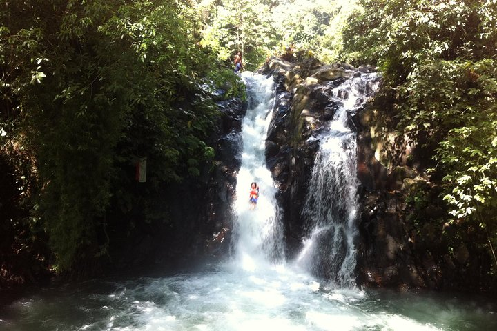 Aling-Aling waterfall
