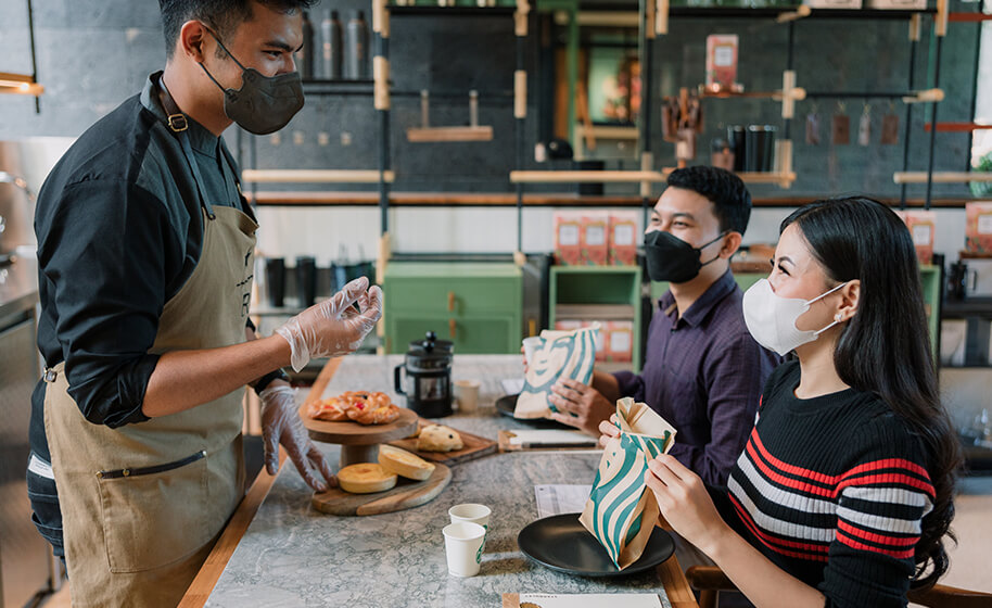 Savor the rich flavors of Indonesian coffee while engaging with passionate baristas. Discover the stories behind each brew and enjoy delicious treats in a delightful setting.