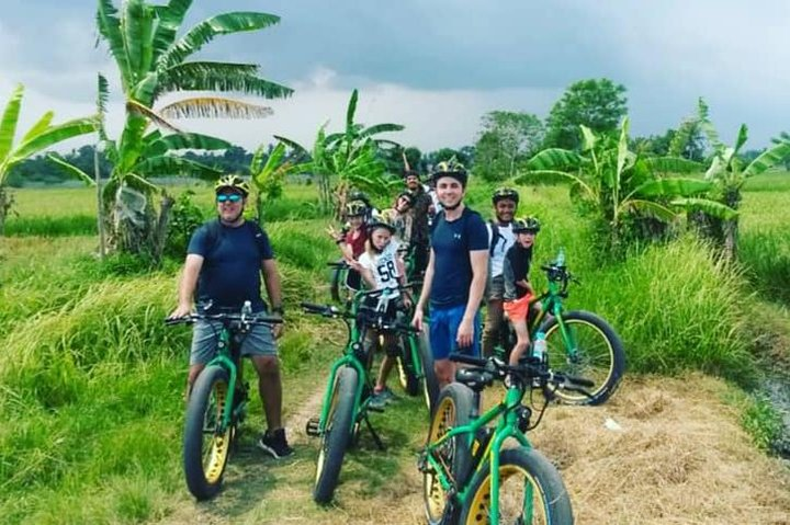 Tanah Lot Temple Canggu Rice Fields E-Bike Tour