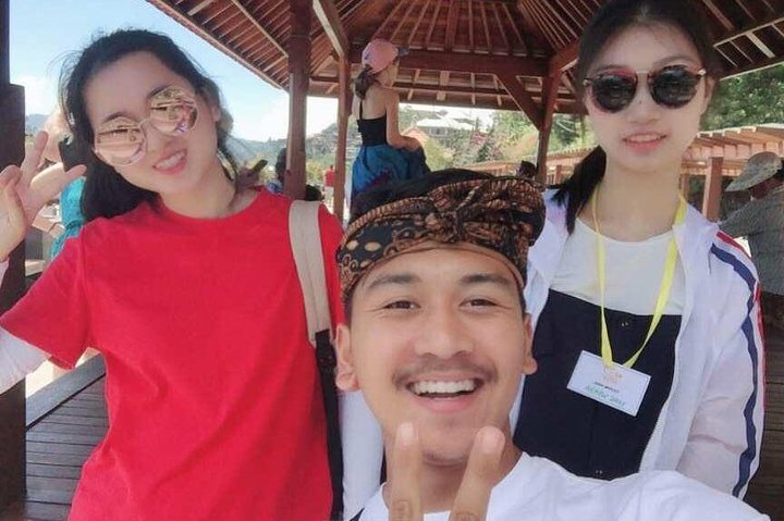 Taxi Service Pickup from Airport to Ubud - Photo 1 of 19