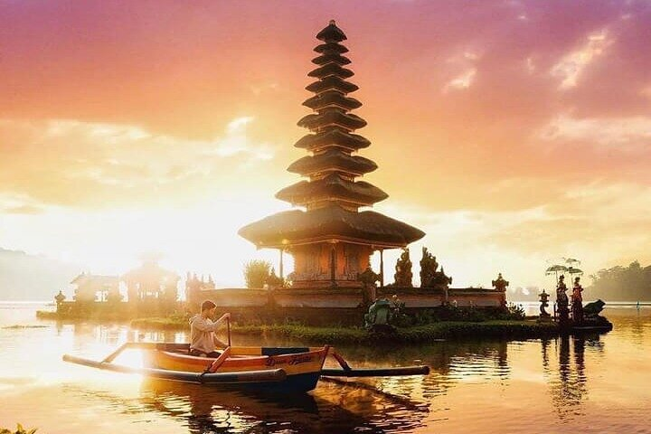 Ulun Danu the lake temple