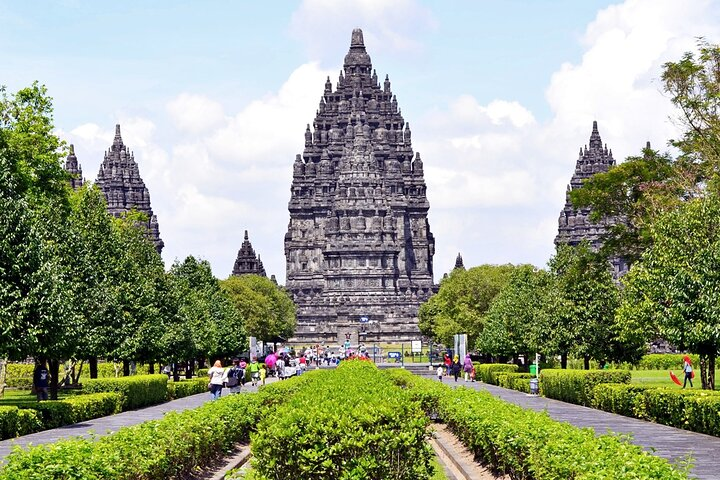 The Hindu Realms of the Prambanan - Photo 1 of 7