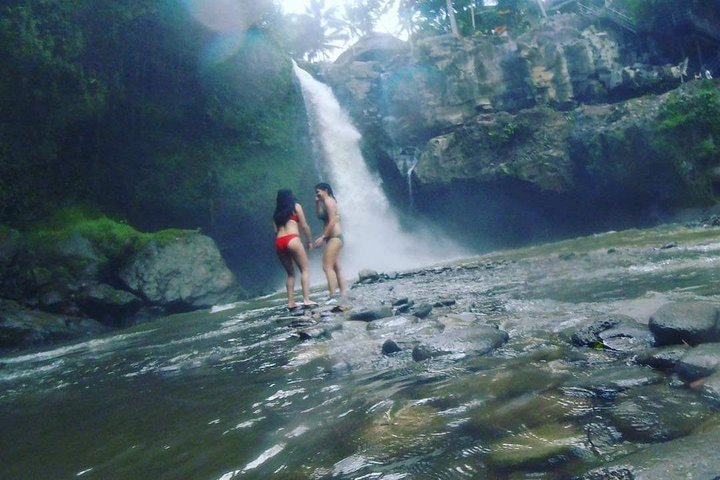 Tegenungan Waterfall