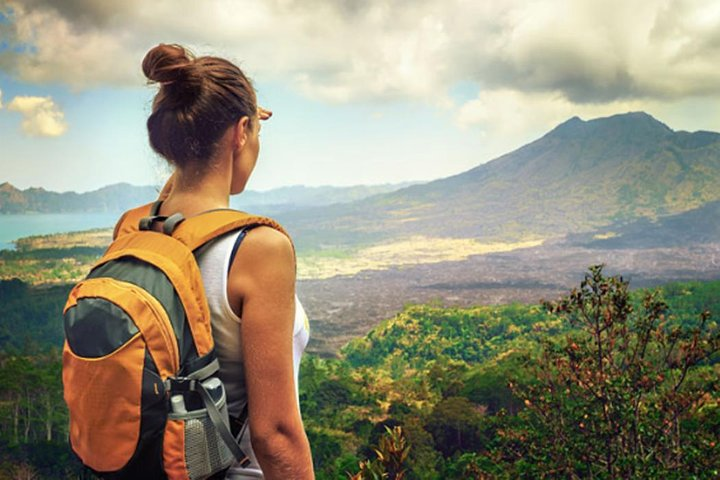 Batur volcano hiking sunrise