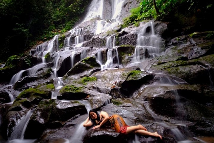 Goa giri campuhan waterfall