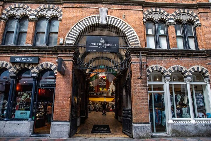 Blarney Castle Cork City and Jameson Distillery Small groups - Photo 1 of 11