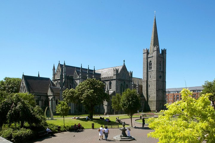 Explore Dublin’s historic charm at St. Patrick’s Cathedral where rich history meets beautiful landscapes creating an unforgettable experience for every traveler seeking authentic Irish culture.