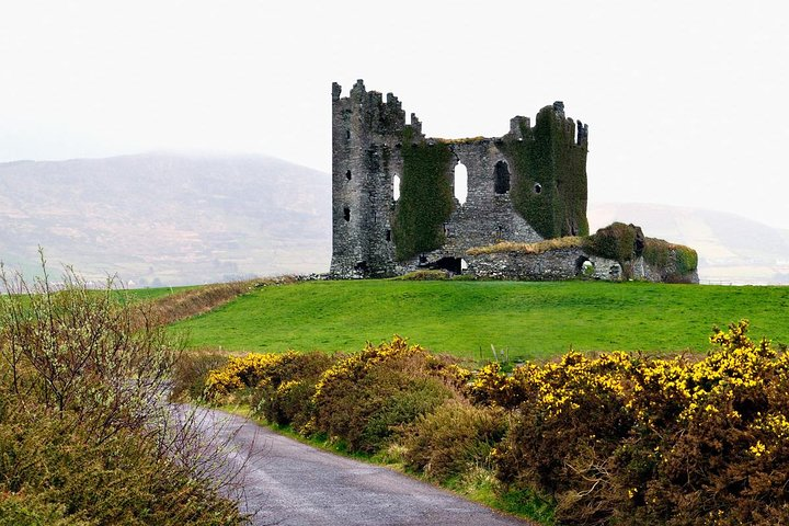 Ballycarbery Castle