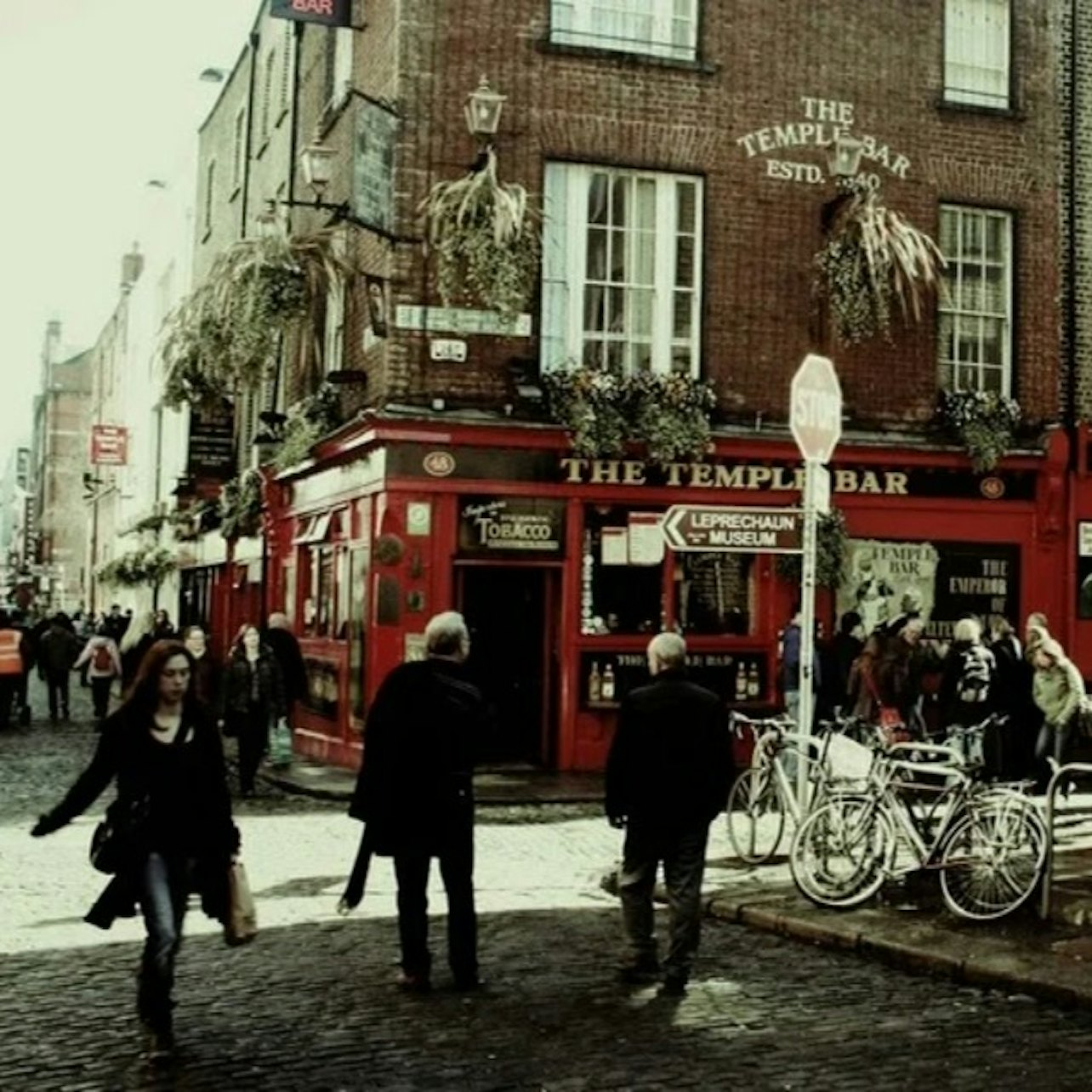 Dublin: The Murder at Temple Bar Mystery Hunt - Photo 1 of 5