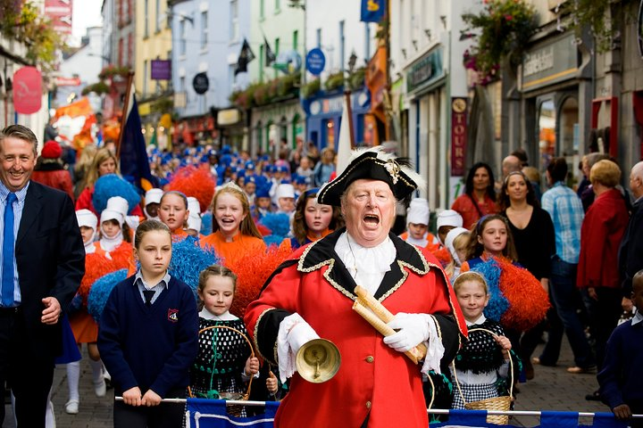 Traditional Town Crier tour. Galway. Private guided group. 1½ hours. - Photo 1 of 7