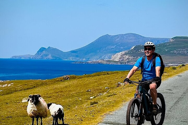 Wild Atlantic way coastal cycle achill island
