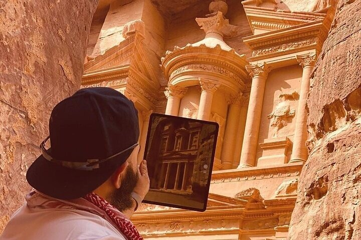 Door⇄Door Private Transfer from Petra to Sheikh Hussein Crossing - Photo 1 of 7